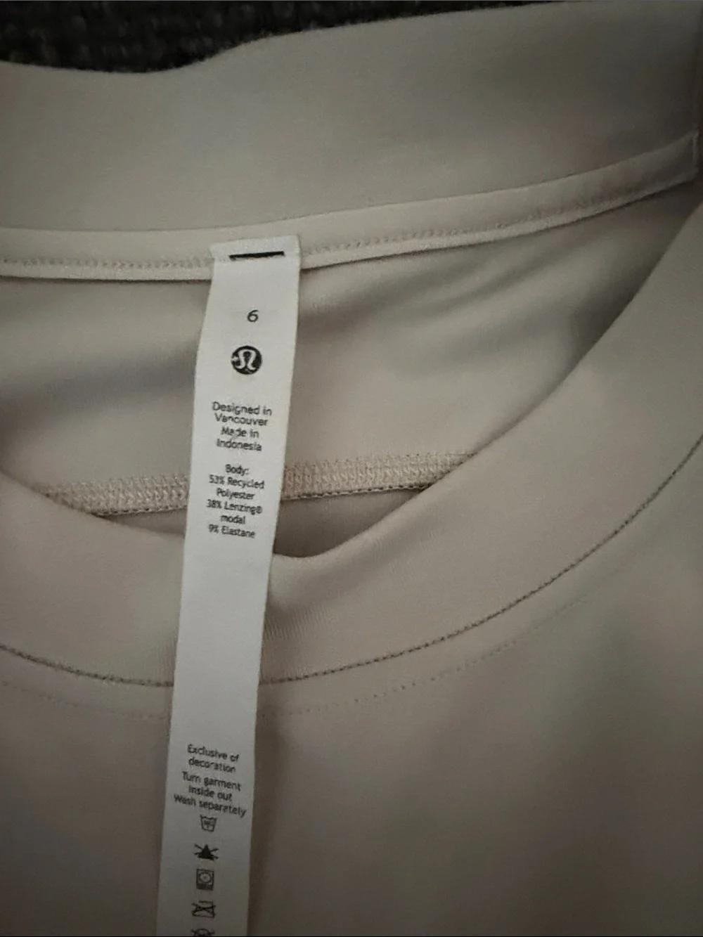 Lululemon Softstreme Perfectly Oversized Cropped Crew S 6